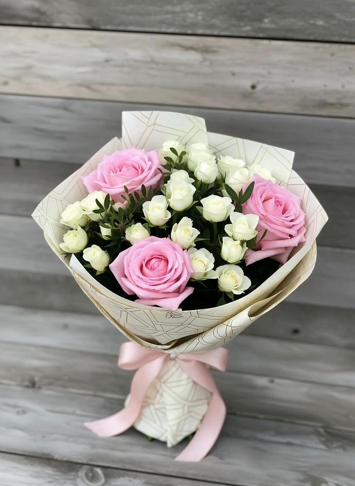 Букет цветов из: Розы в Углеуральском