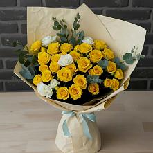 Букет цветов из:  Розы в Углеуральском