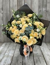 Букет цветов из:  Розы и Лизиантусы #REPLACE_PRED# Углеуральском