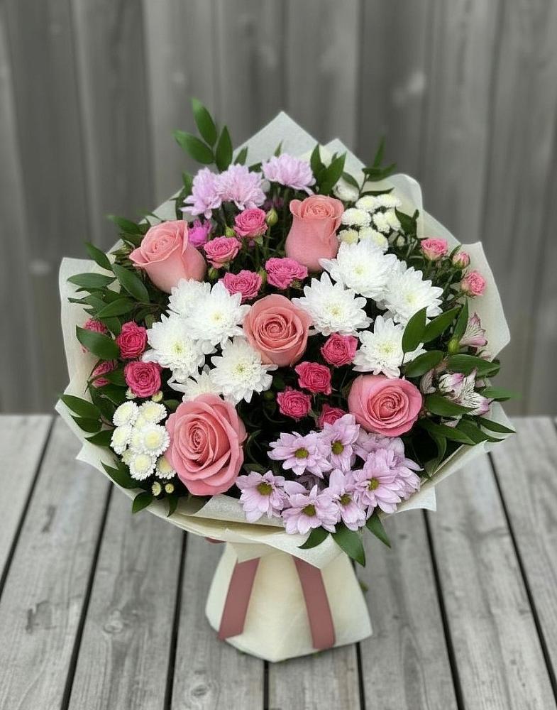 Букет цветов из: Альстромерии, Гвоздики, Розы и Хризантемы в Углеуральском