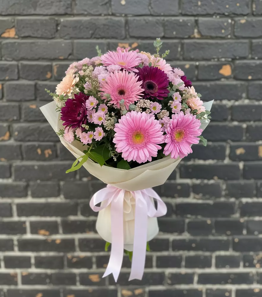 Букет цветов из: Герберы и Хризантемы в Углеуральском