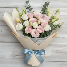 Букет цветов из:  Лизиантусы в Углеуральском