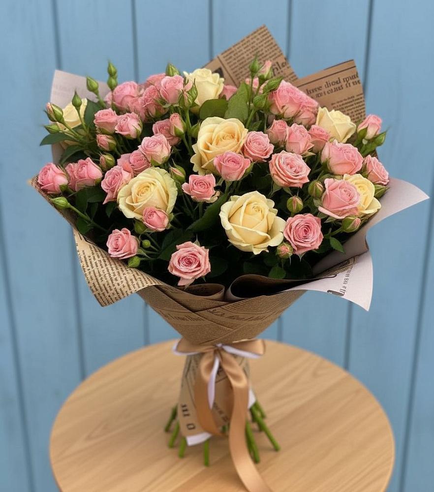 Букет цветов из: Розы в Углеуральском