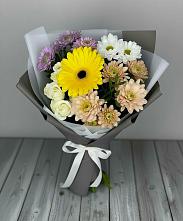 Букет цветов из:  Розы, Герберы и Хризантемы в Углеуральском
