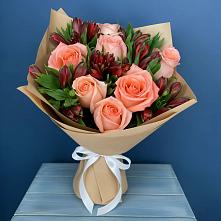 Букет цветов из:  Розы и Альстромерии в Углеуральском