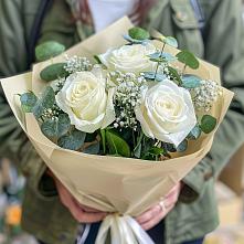 Букет цветов из:  Розы #REPLACE_PRED# Углеуральском