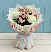 Букет цветов из:  Розы в Углеуральском