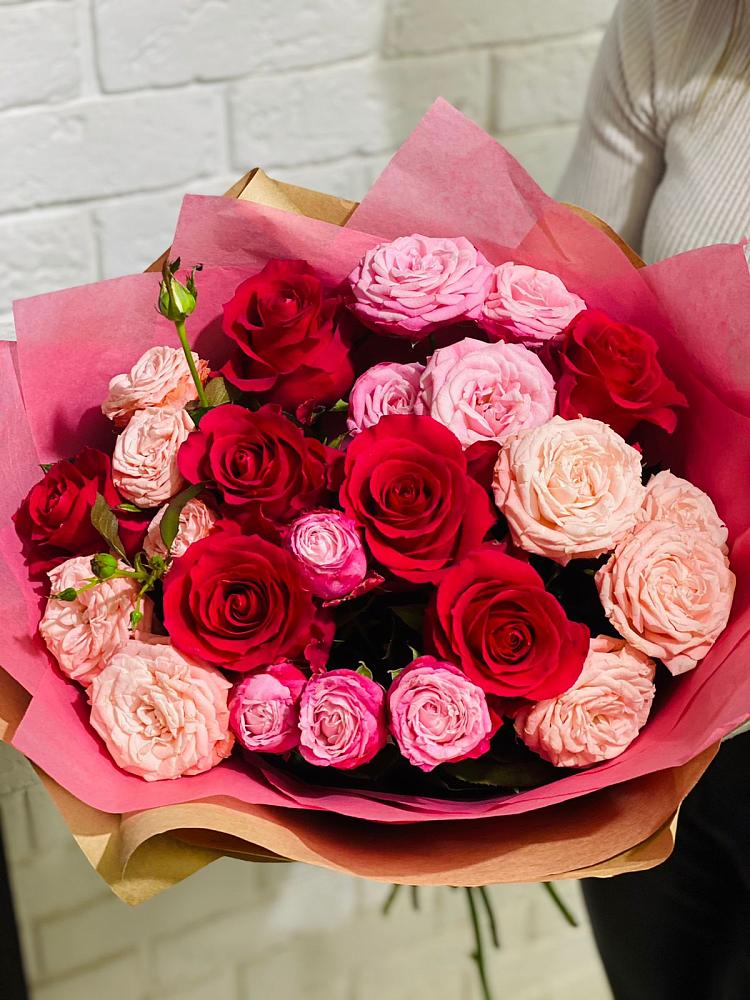 Букет цветов из: Розы в Углеуральском