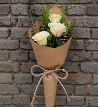 Букет цветов из:  Розы в Углеуральском