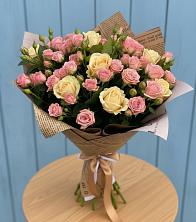 Букет цветов из:  Розы в Углеуральском