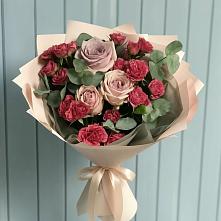 Букет цветов из:  Гвоздики и Розы в Углеуральском