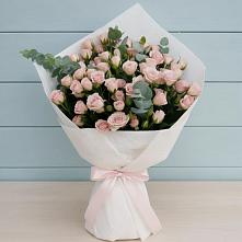 Букет цветов из:  Розы в Углеуральском