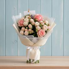 Букет цветов из:  Розы в Углеуральском
