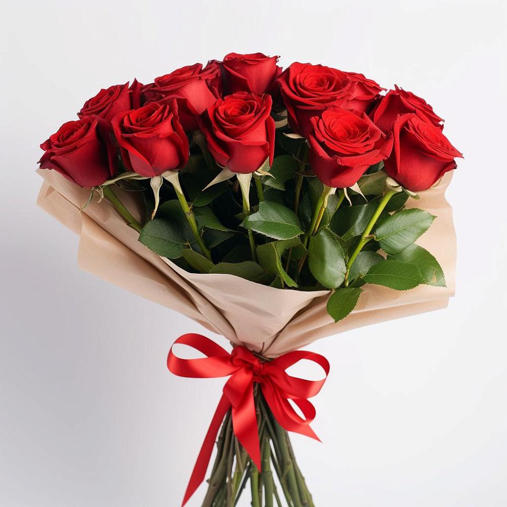 Букет 11 Красных роз Эдлесс Лав в Углеуральском